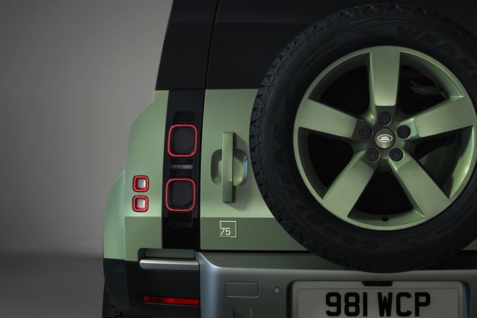 Land Rover Defender 75th Anniversary - rear