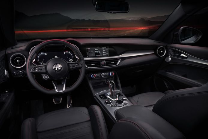 Alfa Romeo Stelvio 2023 - interior