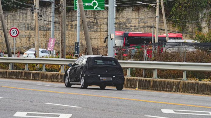 Hyundai i20 2024 - foto espía