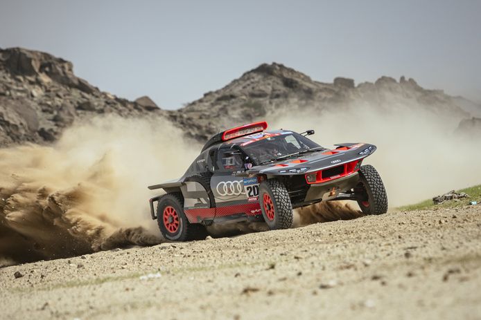 Dakar 2023, previo: favoritos y españoles en coches, 'Side by Side' y camiones