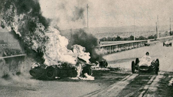 El accidente entre Hawthorn y González en 1954 en Siracusa