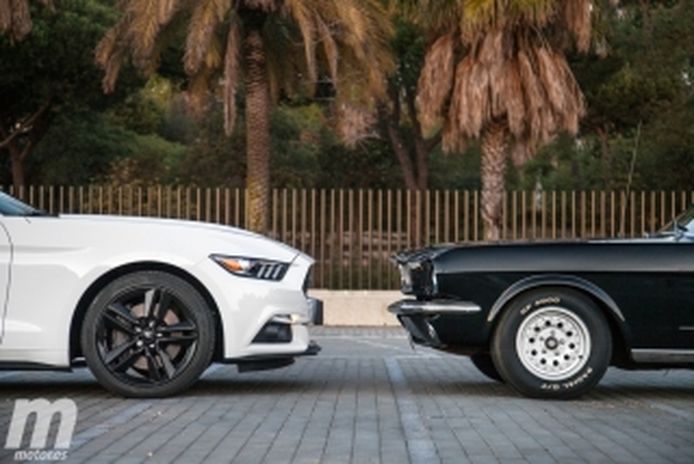 Foto 2 - Fotos Ford Mustang Ecoboost vs Mustang clásico