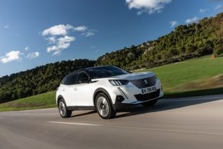 Foto 2 - Galería Peugeot e-2008