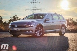 Foto 2 - Volkswagen Passat Variant 2.0 TDI Advance