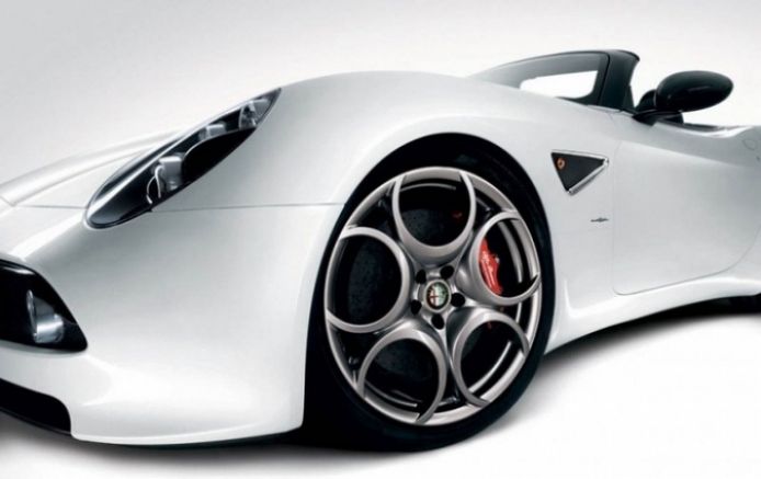 Alfa Romeo 8C Spider, digno heredero de la tradición