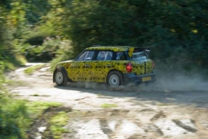 El Mini Countryman WRC es probado en Portugal