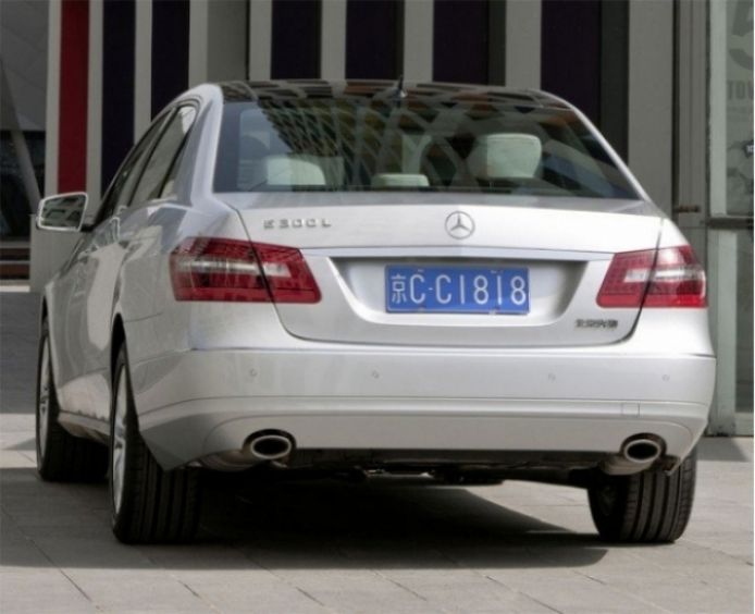 Mercedes Benz Clase E presenta una versión exclusiva para China
