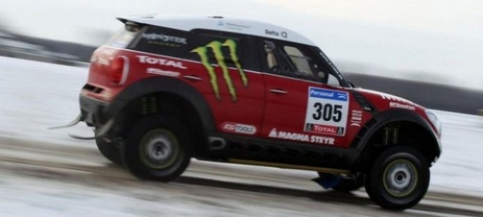 Se presentó oficialmente el Mini All4 que correrá el Dakar 2011