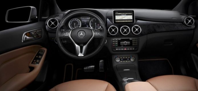Más fotos del interior del Mercedes Clase B 2012