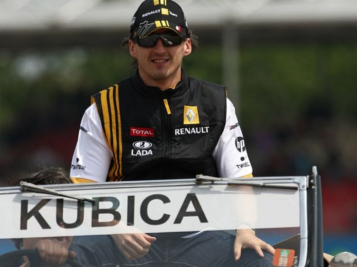 Kubica vuelve a ser operado del codo