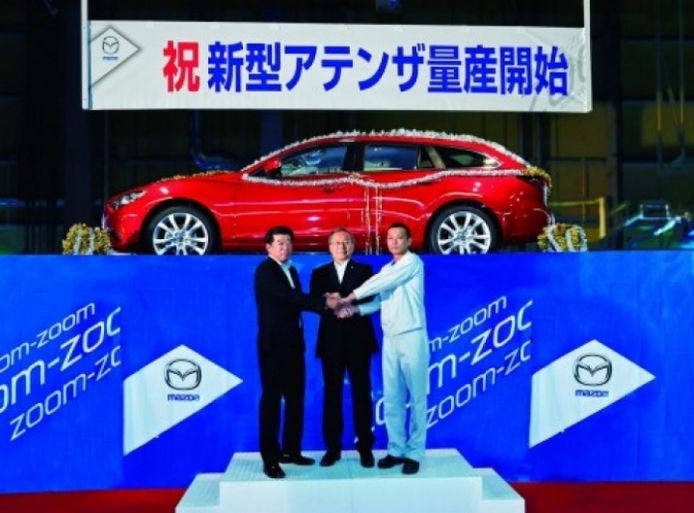 El Mazda 6 familiar se deja ver en la inauguración de su producción