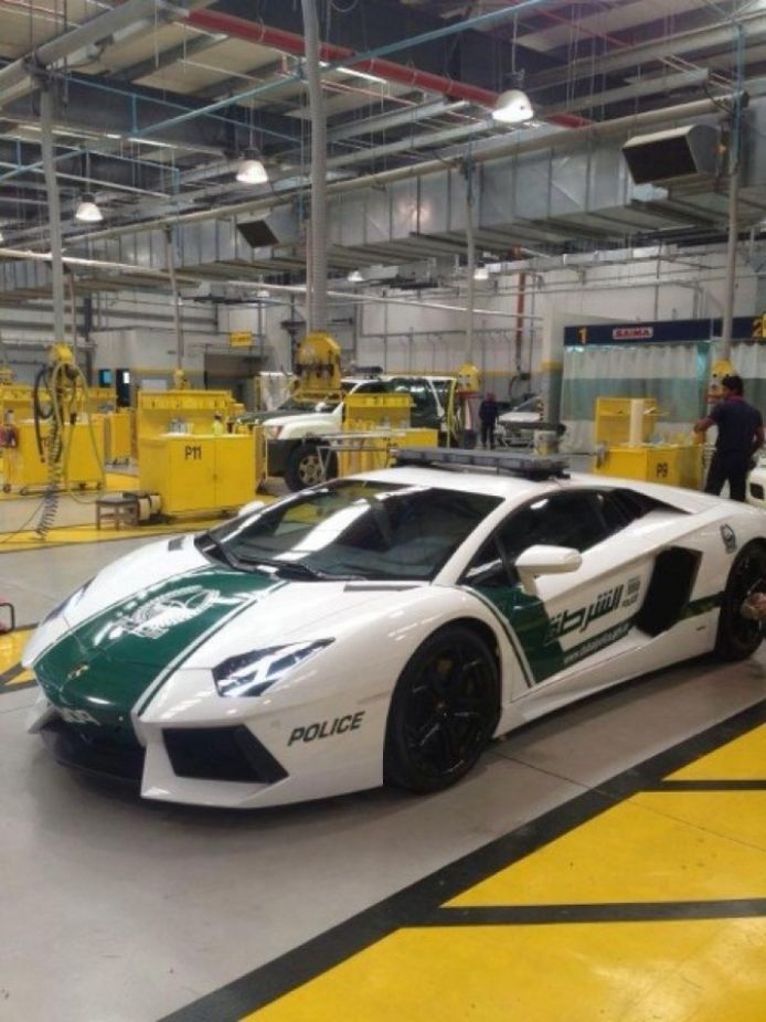 El Lamborghini Aventador de la Policía de Dubai