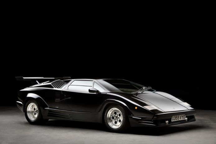 Lamborghini Countach 25 Aniversario, a la venta una unidad de 1990 casi a estrenar