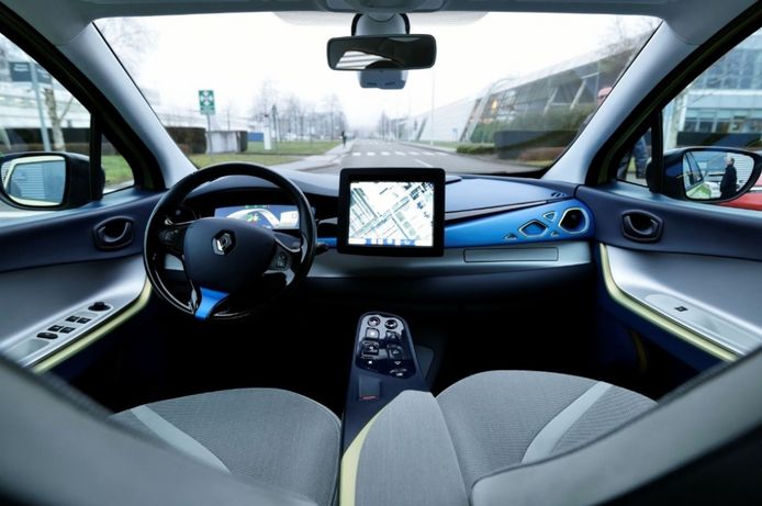 Renault Next Two, un estudio sobre la conducción autonóma y la conectividad a bordo