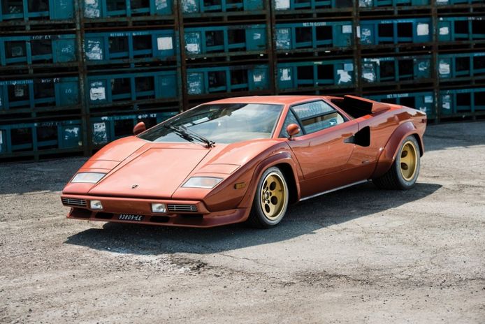 ¿Cuánto vale un Lamborghini Countach de 1979 con 864 kilómetros?