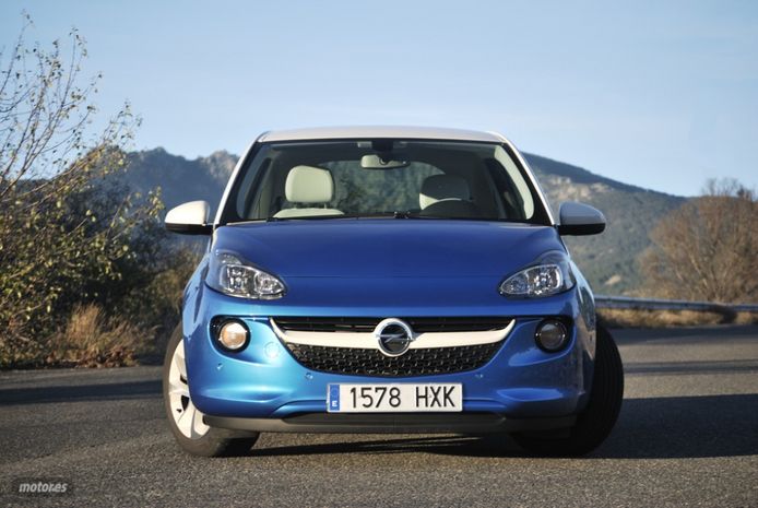 Opel Adam 1.4 87: Introducción, equipamiento y precio (I)