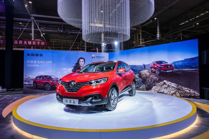 Renault inaugura su primera fábrica en China