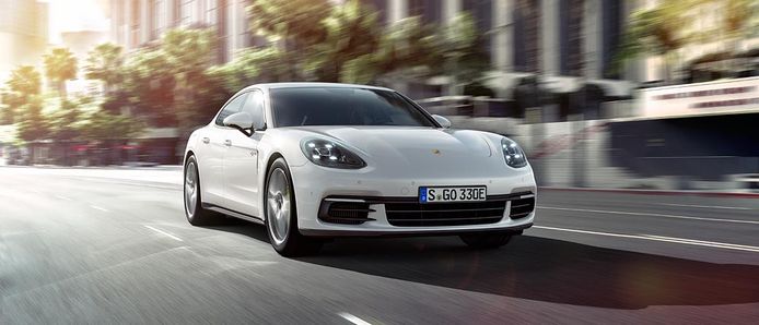 Así es el nuevo Porsche Panamera 4 E-Hybrid y su precio ¡Ya puedes reservar tu unidad!