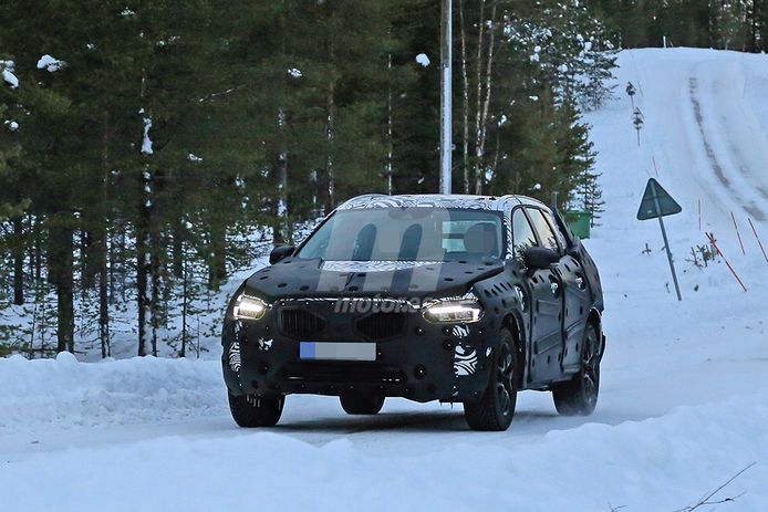 Volvo XC60 2017: la nueva generación se enfrenta al frío de Suecia