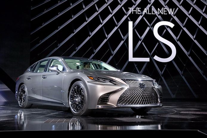 Lexus LS 2018: El nuevo buque insignia que detecta y esquiva peatones por sí solo