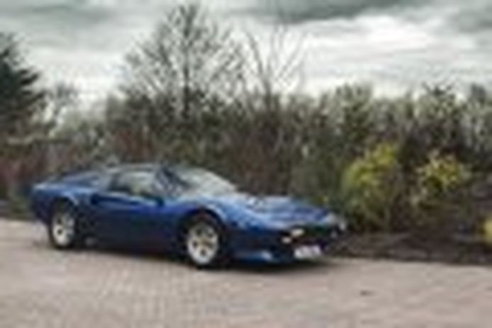 A la venta uno de los raros Ferrari 308 GTS con motor V12 
