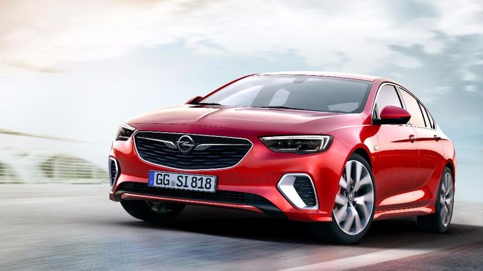 Opel nos enseña su nueva bestia del asfalto, el Insignia GSi
