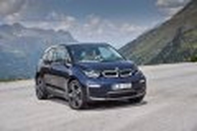 BMW i3 2018: el eléctrico alemán se renueva por dentro y fuera