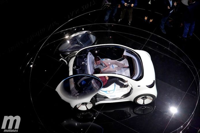 Smart Vision EQ Concept: adelantando el futuro del coche compartido