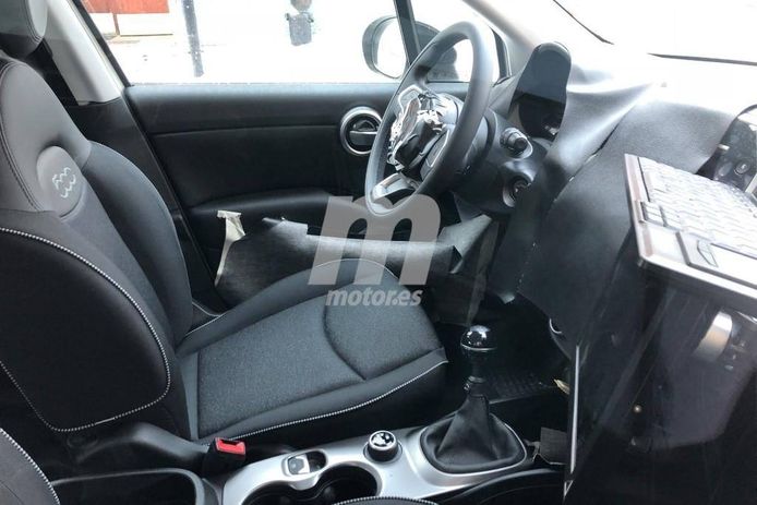 Nos asomamos al interior del Fiat 500X 2019 en estas nuevas fotos espía