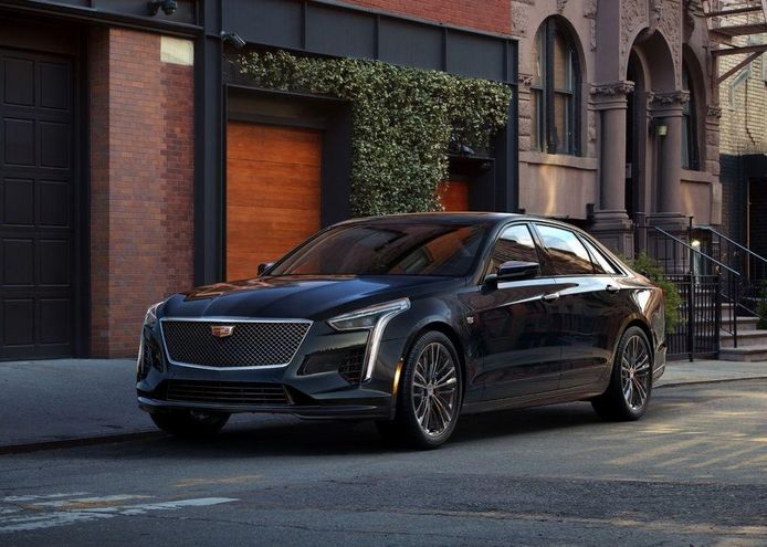 El actualizado Cadillac CT6 2019 se descubre en Nueva York 2018