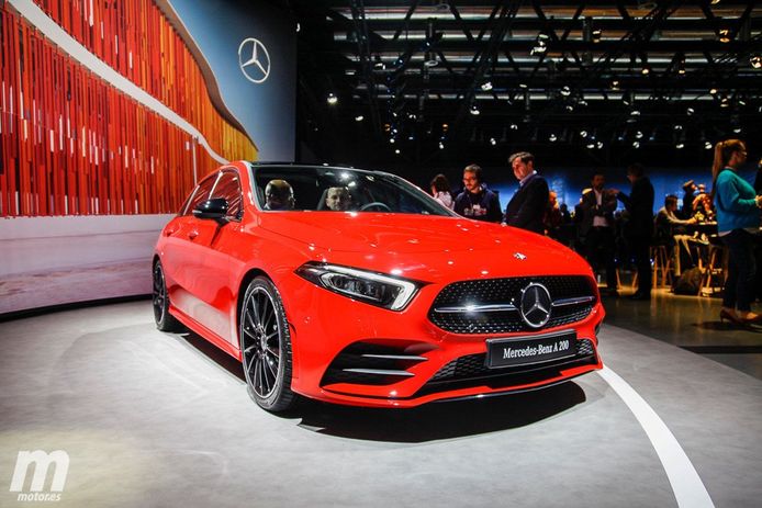 Mercedes Clase A: el nuevo compacto alemán desde su stand en Ginebra