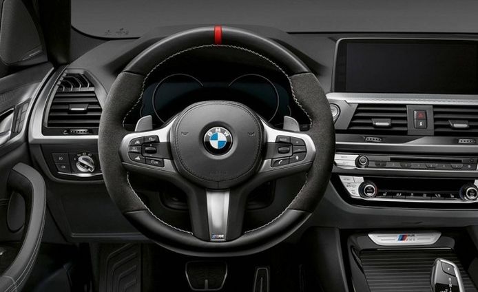 BMW X4 M Performance - interior