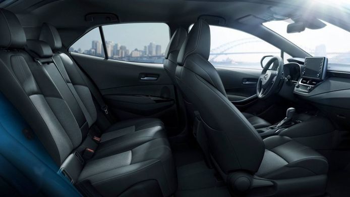 El nuevo Corolla Hatchback nos descubre el interior del Toyota Auris