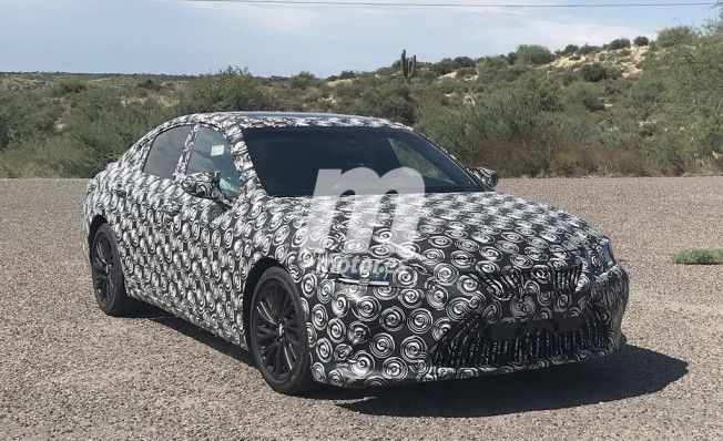 Lexus ES 2019 - foto espía Lexus ES 2019 - foto espía