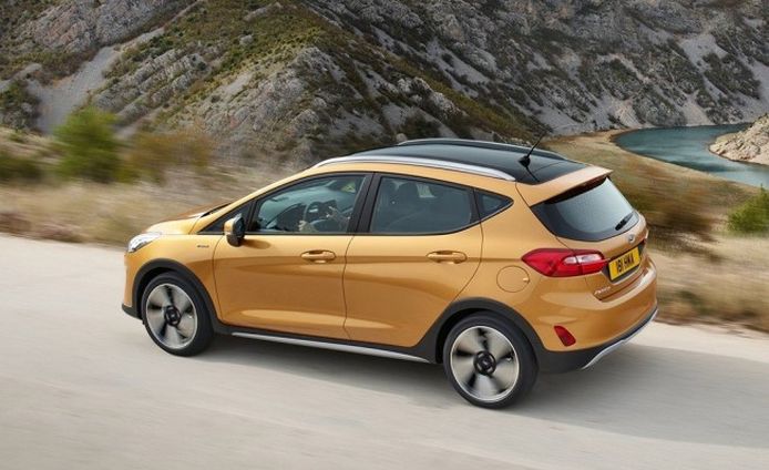 Ford Fiesta Active - posterior