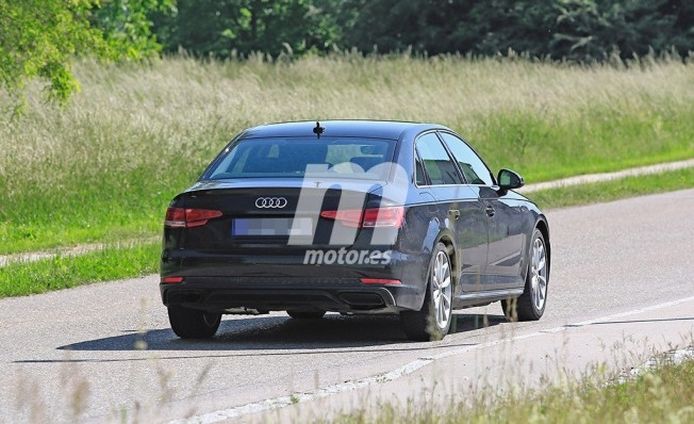 Audi A4 2019 - foto espía posterior