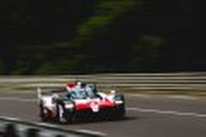 Toyota rompe su maleficio en Le Mans con Alonso como gran estrella