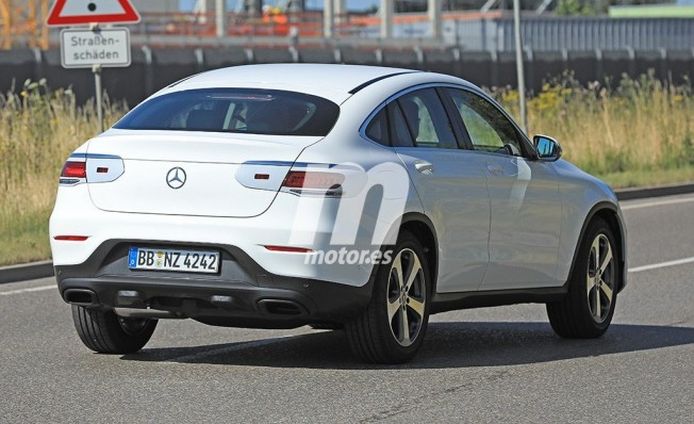Mercedes Clase GLC Coupé 2019 - foto espía posterior