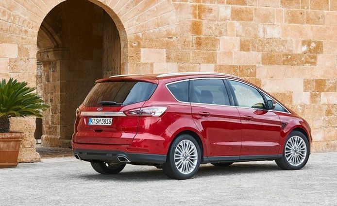 Ford S-MAX - posterior