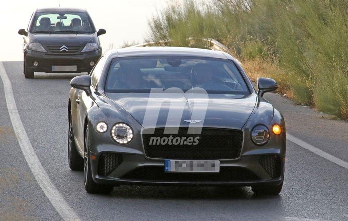 La nueva generación del Bentley Continental GT Speed 2020 vuelve a posar en fotos espía