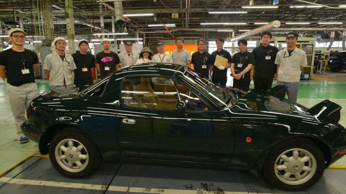 Presentado el primer Mazda MX-5 NA restaurado por la propia marca