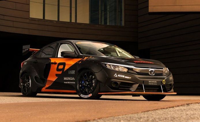 Un grupo de universitarios crea un Honda Civic híbrido para Rallycross