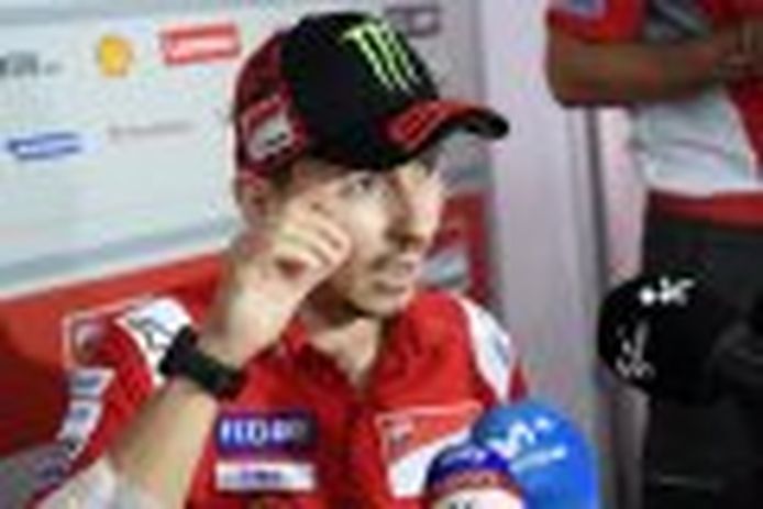 Lorenzo: "Que pudiera firmar con Honda se lo debo a Márquez"