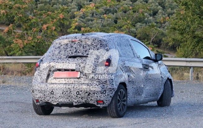 Renault Zoe 2020 - foto espía posterior Renault Zoe 2020 - foto espía posterior