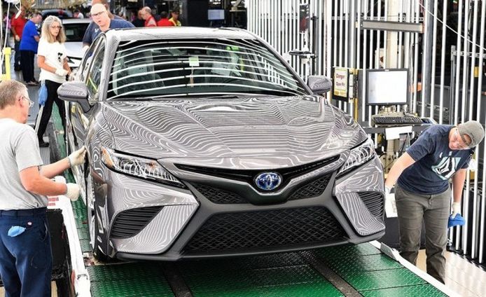 Toyota Camry Hybrid - producción en Estados Unidos