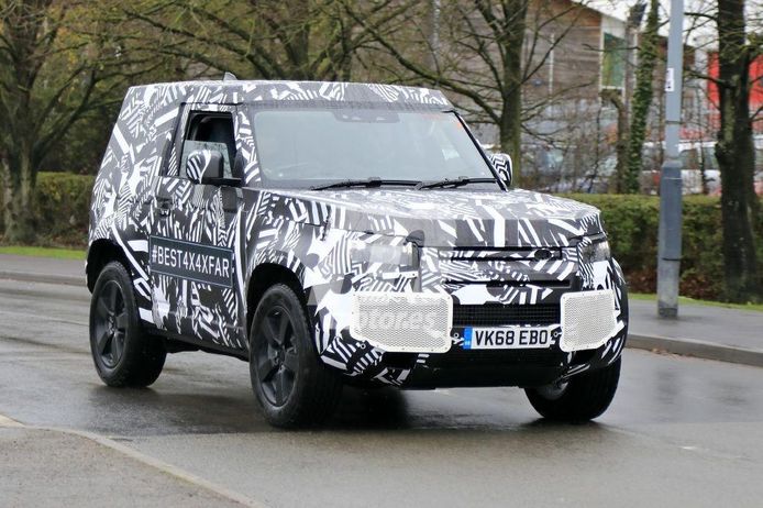 Cazan al nuevo Land Rover Defender 90 en pruebas cerca de la base de Solihull