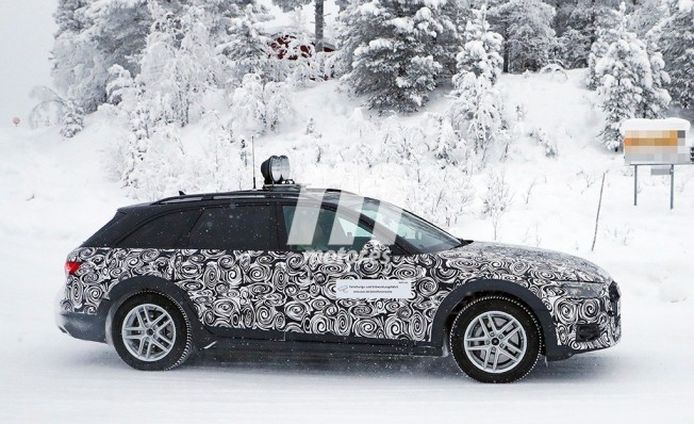 Audi A4 allroad quattro 2020 - foto espía lateral