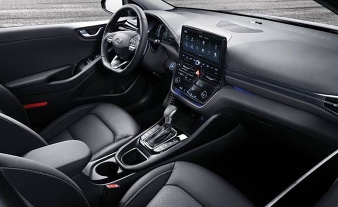 Hyundai IONIQ 2019 - interior