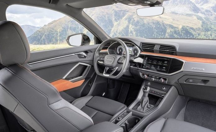 Audi Q3 - interior