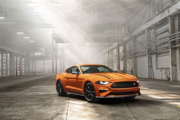  Ford presenta la nueva versión Mustang 2.3L High Performance Package